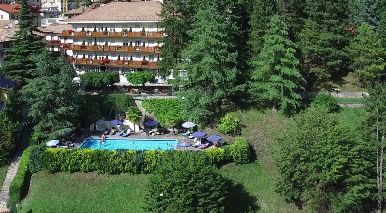 Hotel Miralago Wellness - Adults Only Molveno Extérieur photo