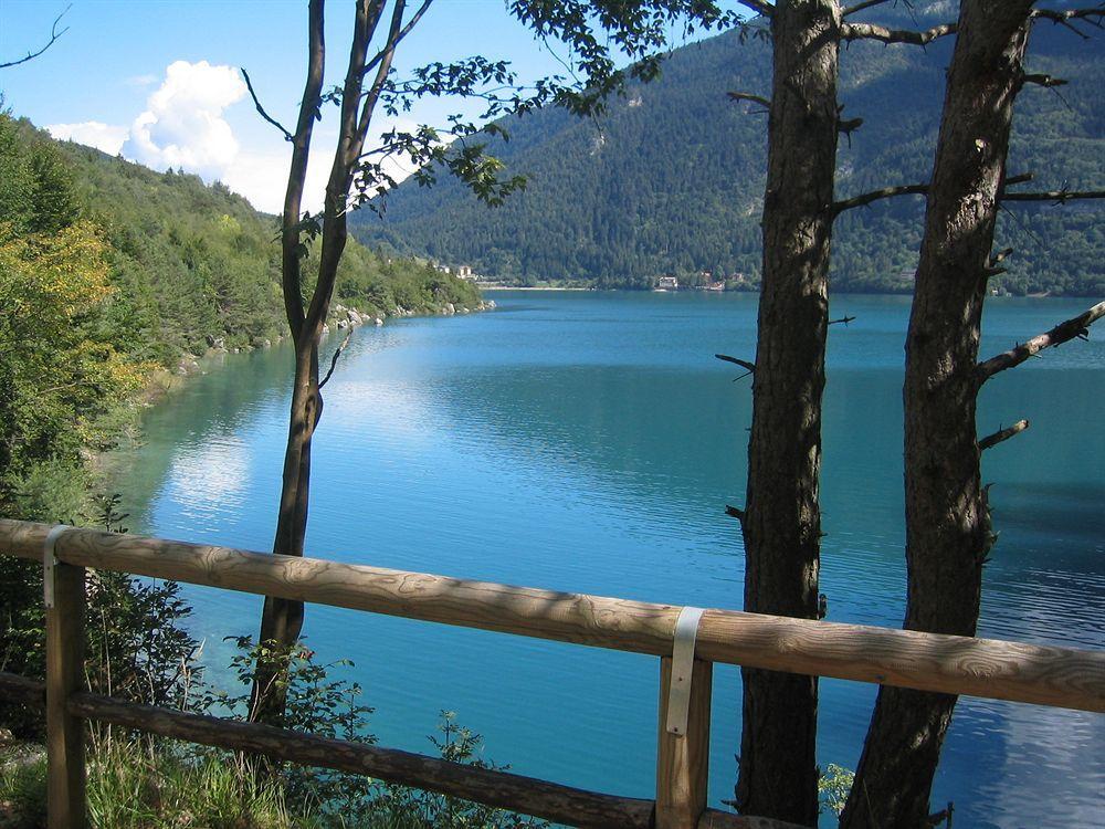 Hotel Miralago Wellness - Adults Only Molveno Extérieur photo
