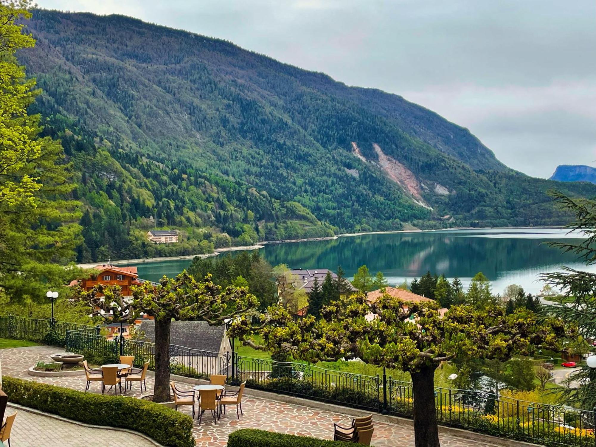 Hotel Miralago Wellness - Adults Only Molveno Extérieur photo