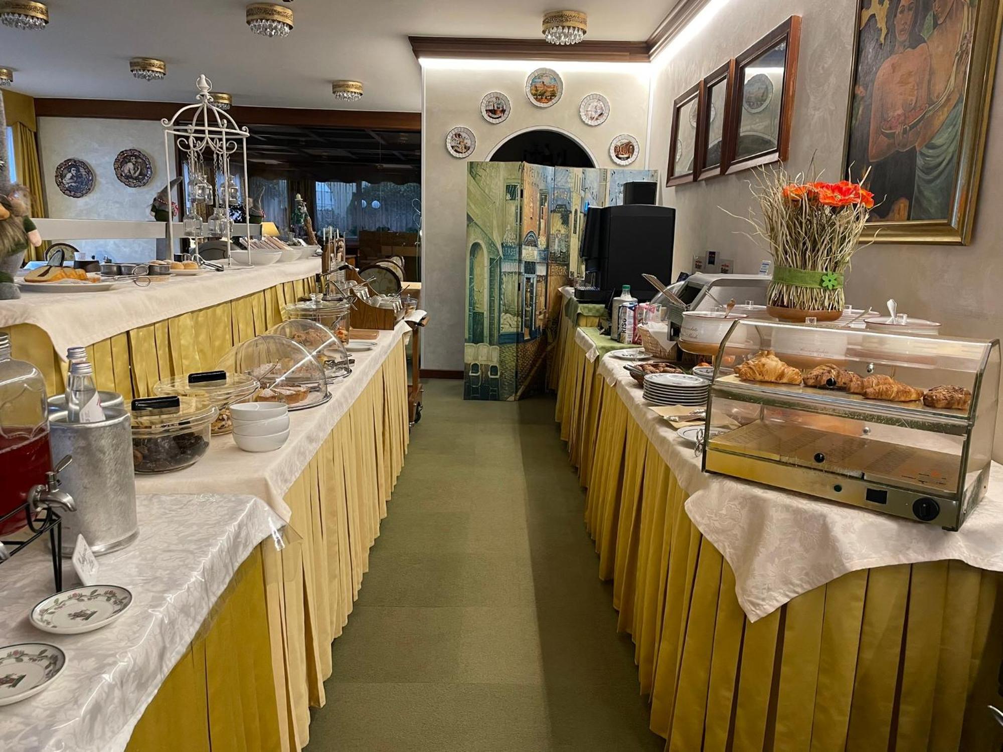 Hotel Miralago Wellness - Adults Only Molveno Extérieur photo