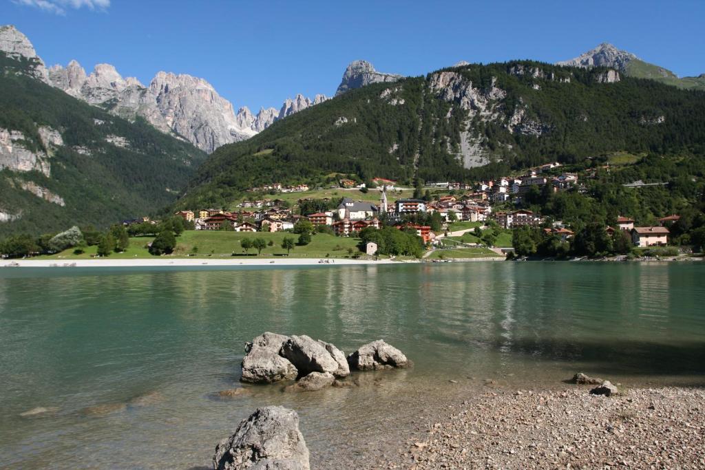 Hotel Miralago Wellness - Adults Only Molveno Extérieur photo